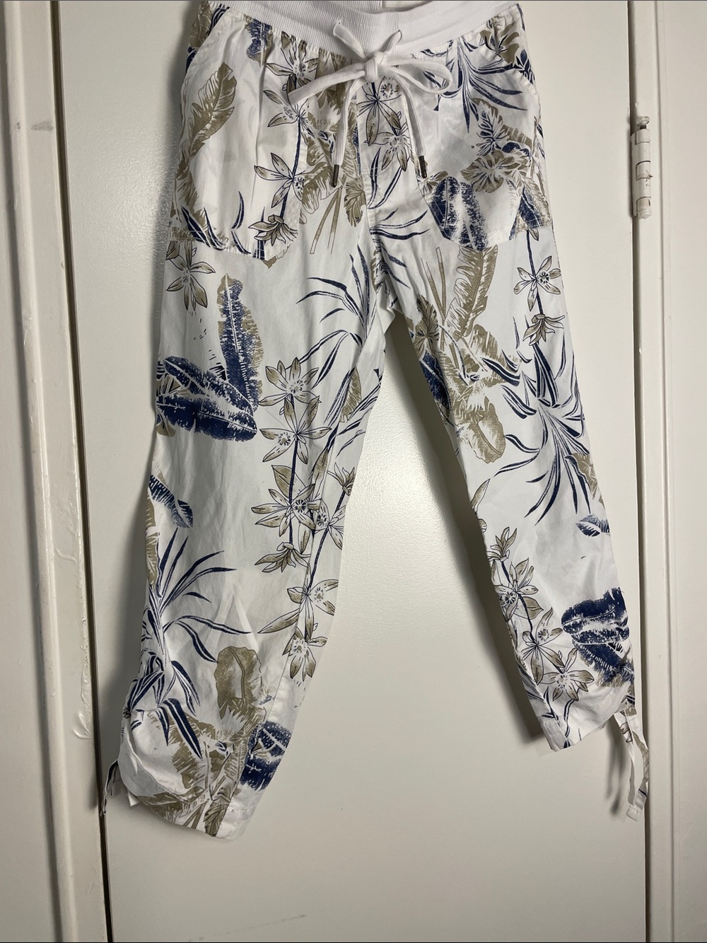Girls' White Tropical Print Drawstring Jogger Pants with Navy & Tan Accents